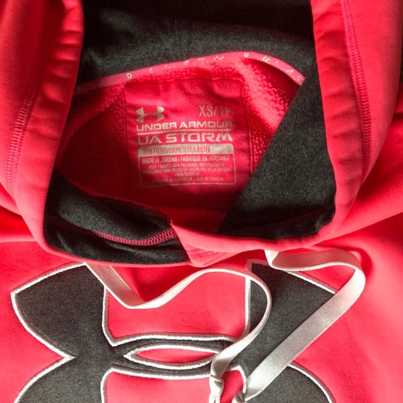 under armour hooded sweatshirt - Picture 2 of 2
